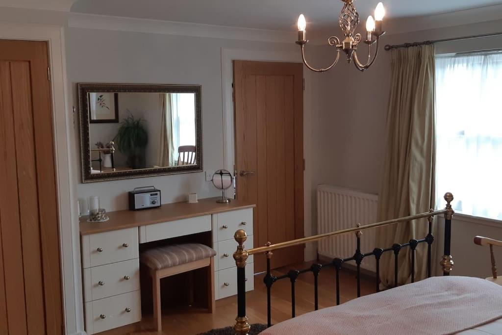 Pinewood Cotage - Country Walks And Relaxation Villa Blairgowrie and Rattray Екстериор снимка
